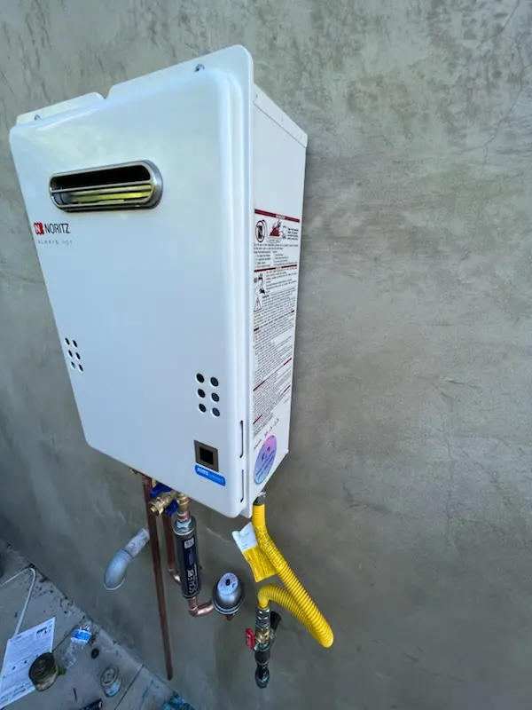 Tankless water heater installation for West Palm Beach Farms homes